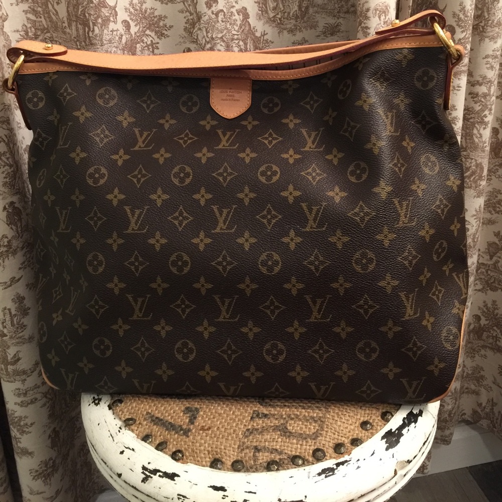 Authentic Louis Vuitton Delightful